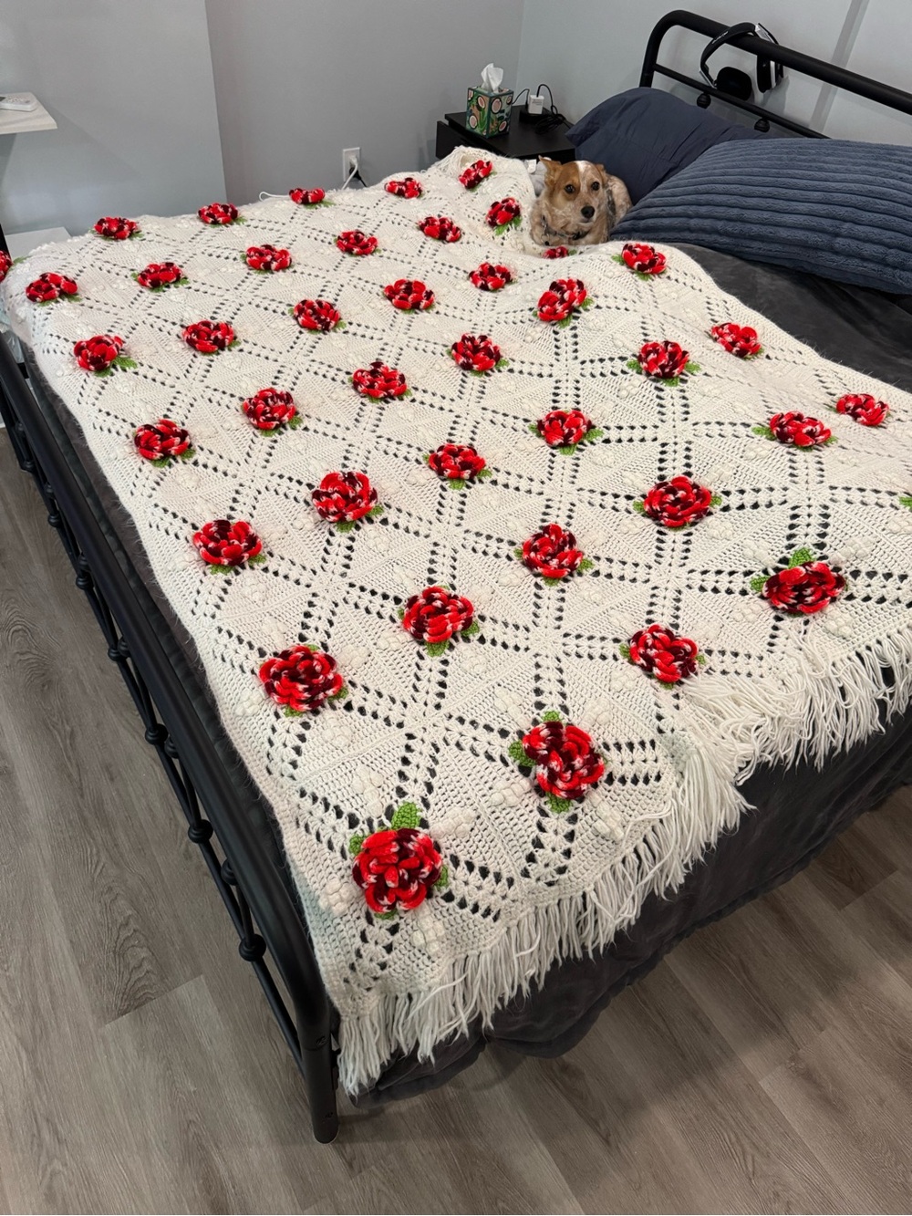 Handmade Knitted Rose Blanket Coverlet/Bedspread